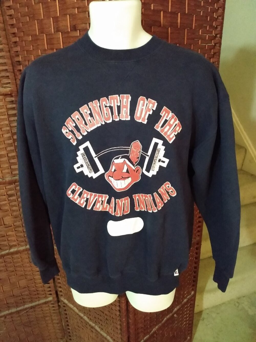 Vintage Russell Athletic Cleveland Indians Sweatshirt 90s Strength Guardians XL